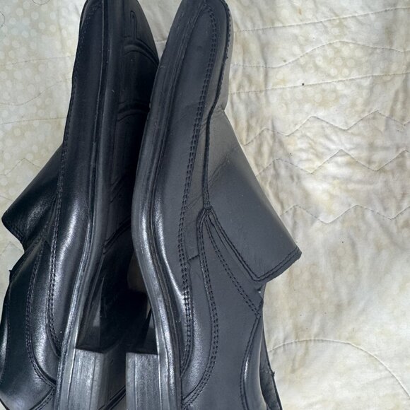 Docker 90-27224 Franchise Black Leather Slipon ComfortDress Loafer Men Shoe 9. - Picture 3 of 8